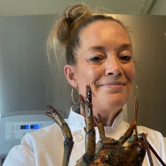 Meet your Posher, Kim The Accidental Posher - Picture 1 of 6